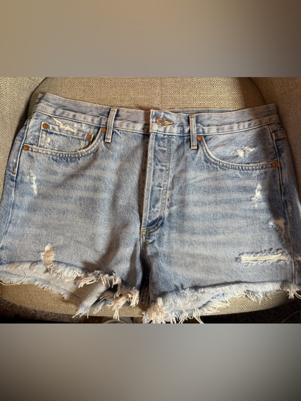 AGOLDE PARKER VINTAGE CUT OFF SHORT.